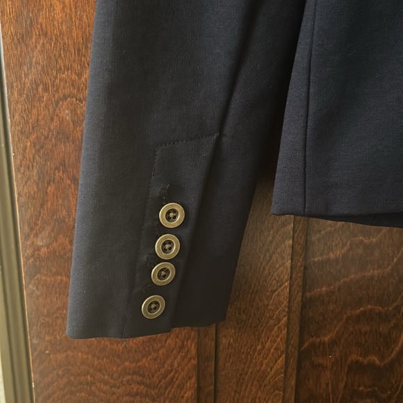 Gap cotton/spandex, lined navy blazer with brushed gold buttons. - Picture 7 of 8